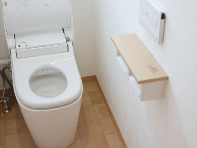 トイレの止水栓はどう閉める？その役割や作業のポイントもおさえておこう！:イメージ