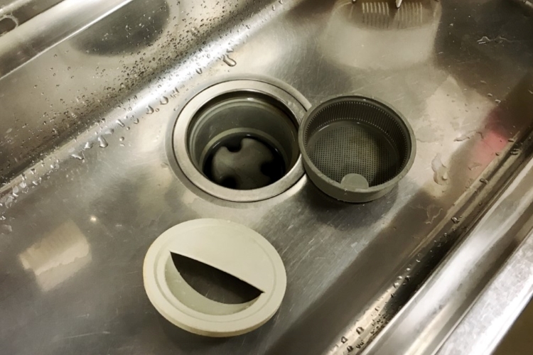 排水口のつまりは重曹で解決 ほかの対処法も知ってキッチンやお風呂を快適に イースマイル 排水口のつまりは重曹で解決 ほかの対処法も知ってキッチンやお風呂を快適に イースマイル