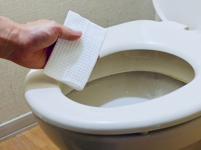 トイレの汚れを落としたい！汚れ別に落とし方や予防方法まで詳しく紹介:イメージ