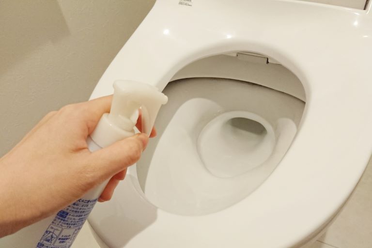 トイレが下水臭いのは何が原因？自分でできる解決方法や予防法を紹介:イメージ