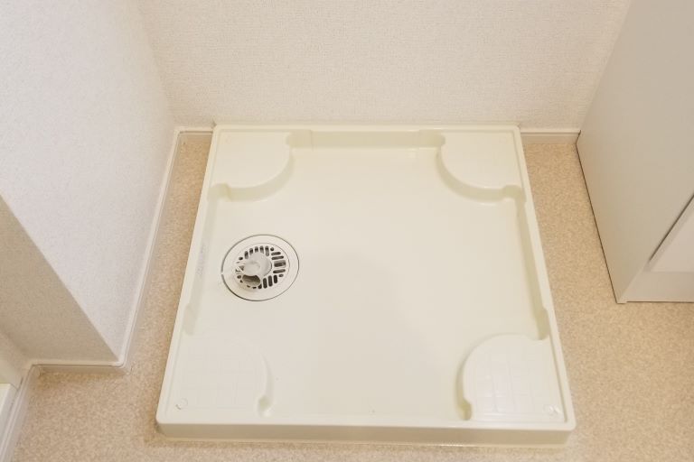 洗濯パンの取り付け方法と交換を業者に依頼した際にかかる費用相場:イメージ