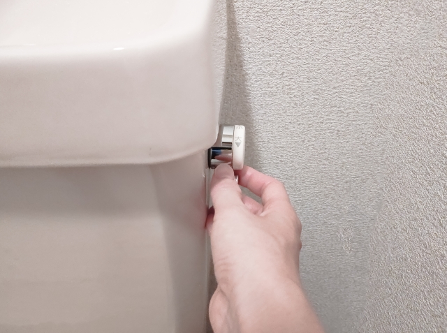 トイレの水が止まらないのはレバーが原因？応急処置と原因の見分け方:イメージ