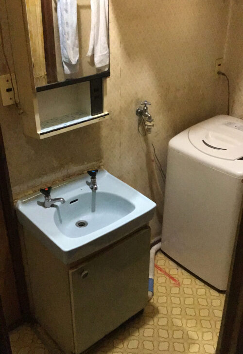 洗面化粧台交換、床補修、CF施工:施工事例before写真